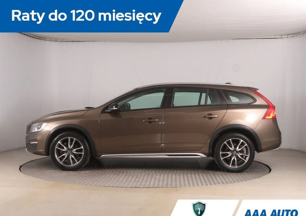 Volvo V60 Cross Country cena 70000 przebieg: 191849, rok produkcji 2016 z Sieniawa małe 379